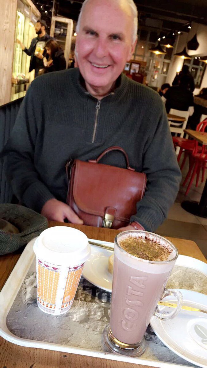 _clarissadyer's tweet photo. My bestest friend ever xxxxxx Happy bday dad. ❤️🎂 U melt my heart. https://t.co/ExbQJk5b0j