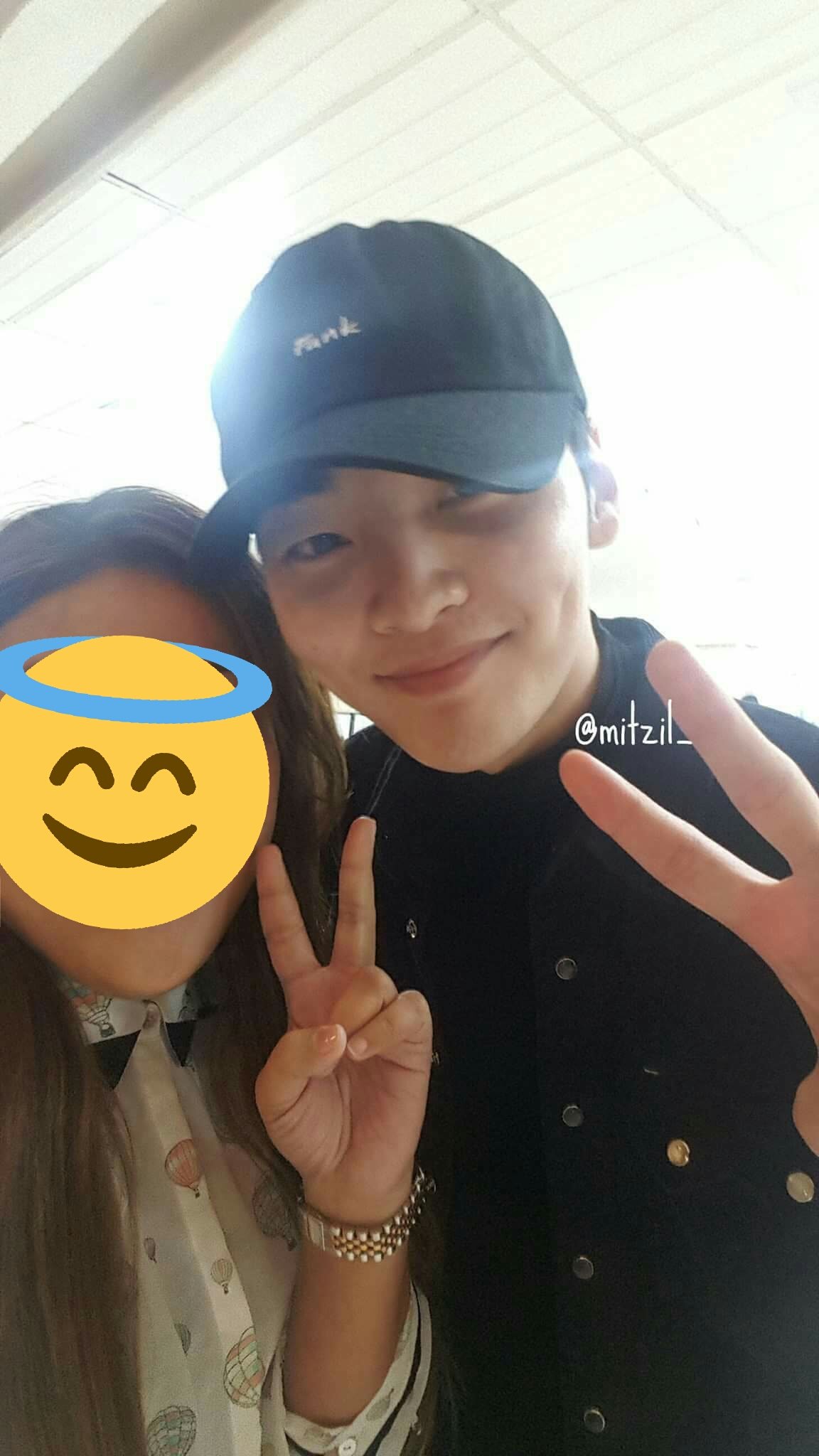 C2tsQ54VQAAccbH.jpg:large