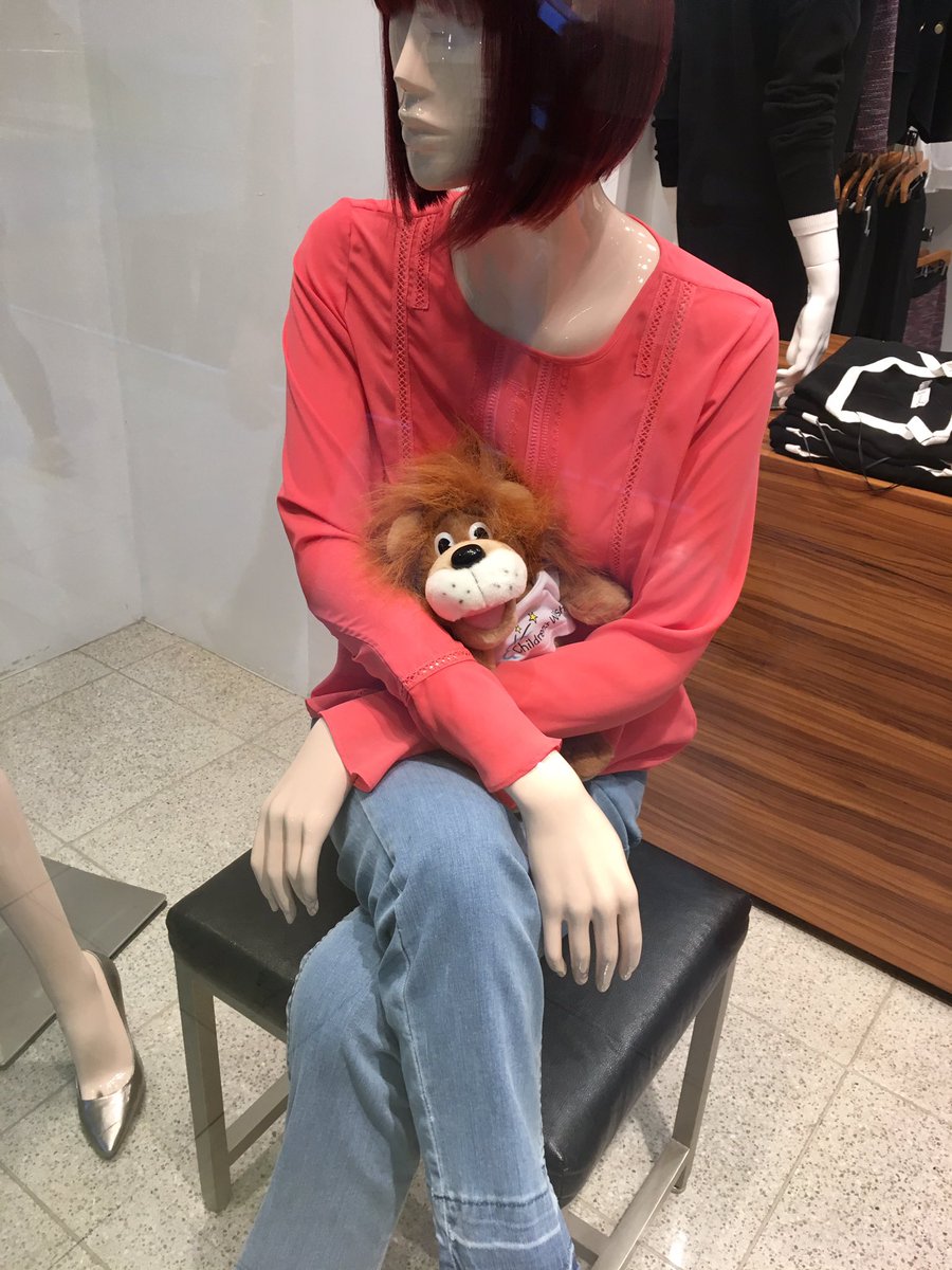 Sisterbellesue's tweet photo. @ChildrensWishAB Found another Roary at Tristan! Go Kimmett Cup Team #jasonbaserman https://t.co/QLVdUggn0i