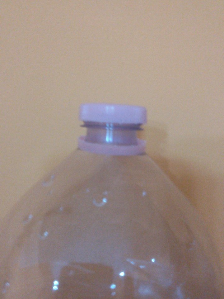 CONTEST_LEAN's tweet photo. tutti abbiamo visto ridurre le dimensioni dei tappi di bottigli in plastica; esempio LEAN sul prodotto = -plastica -logistica -costi +green https://t.co/0IZDZpyDHb