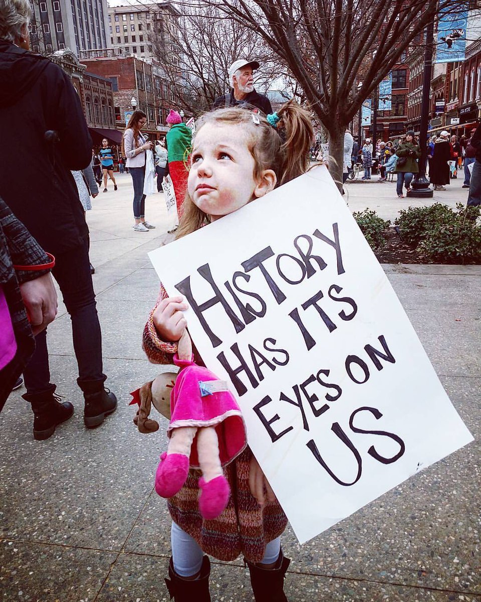 Operacraw's tweet photo. My daughter marching and channeling her inner Hamilton. @Lin_Manuel https://t.co/EQKDbhQjeM