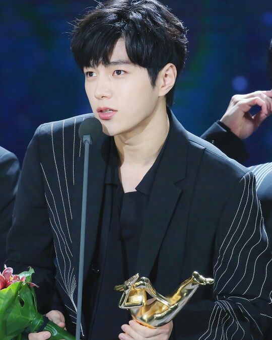 lskindagirls's tweet photo. Our new spokesman for 인피니트
#InfiniteAppreciationWeek
#WeLoveMyeongsoo https://t.co/3XrLUZsLvb