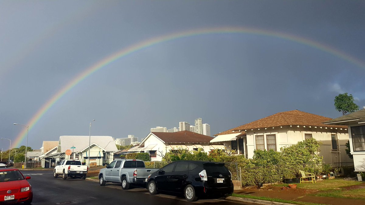UCSDSailing's tweet image. Good omens before the Rainbow Regatta!
#getrecd