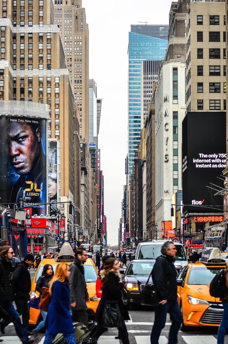 RinconesNY's tweet photo. La Eight Avenue ahora mismo 🗽❤️🗽 https://t.co/llHaTvlDpK