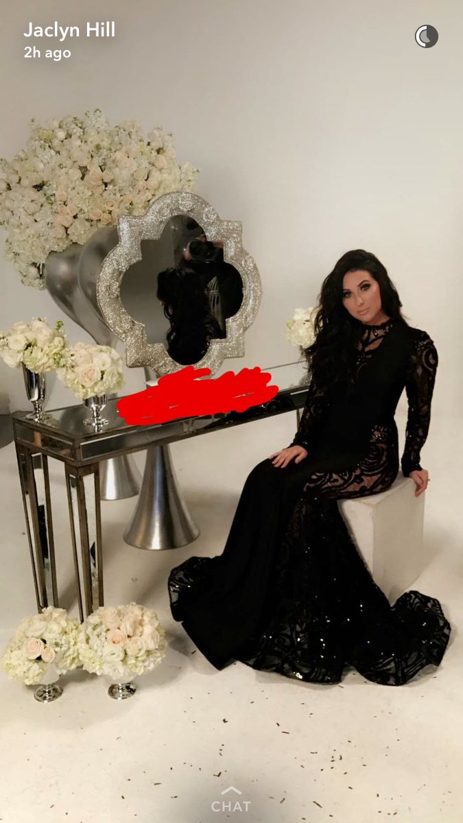 olivia13anne's tweet photo. YES MOTHERRRRR IM LIVING @Jaclynhill https://t.co/1BbwvaCyOc