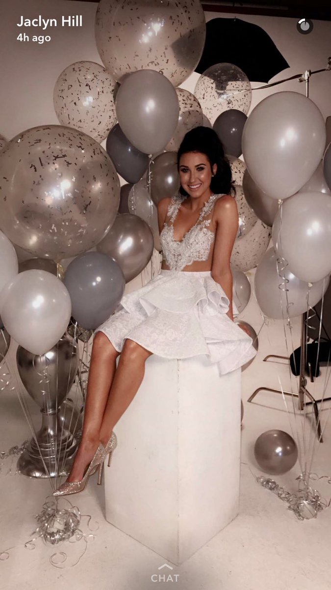 olivia13anne's tweet photo. YES MOTHERRRRR IM LIVING @Jaclynhill https://t.co/1BbwvaCyOc