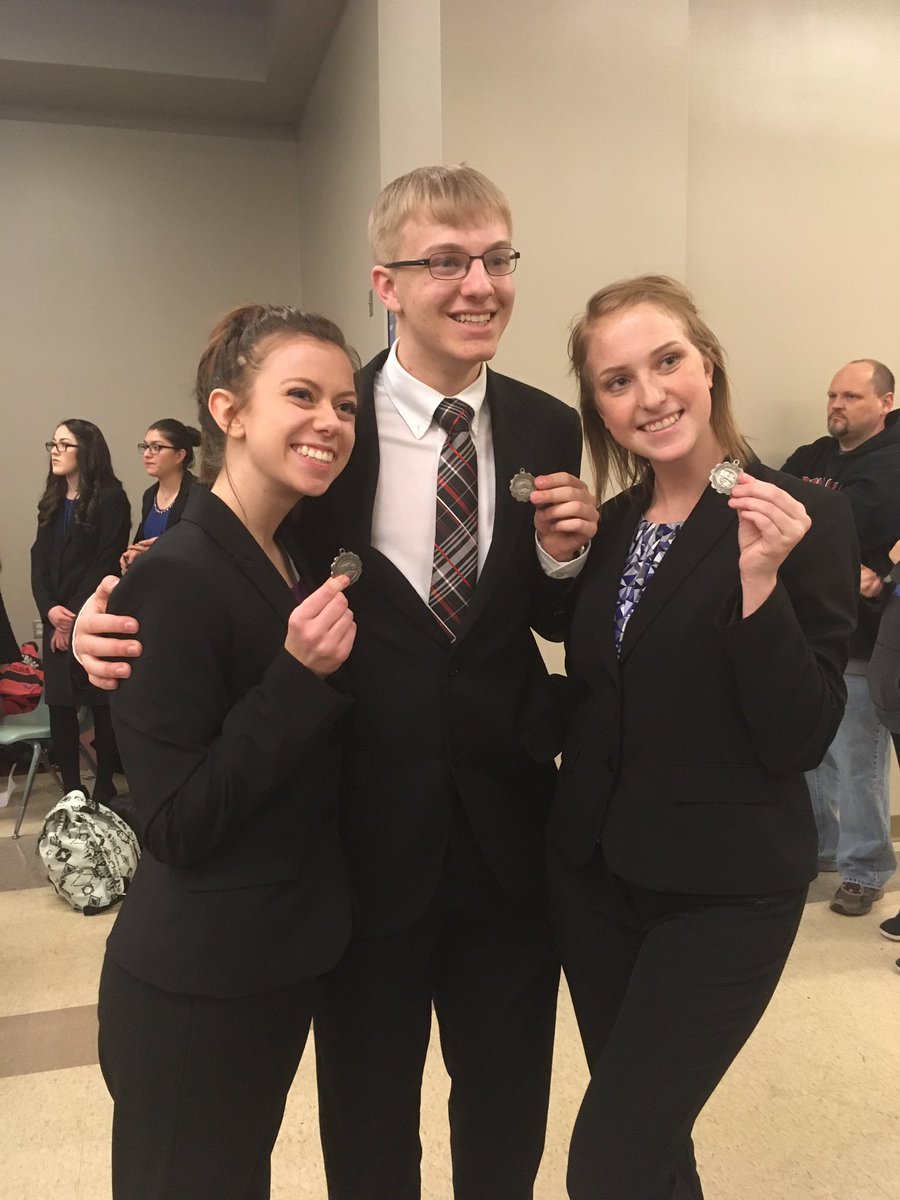 rebecca_dubs's tweet photo. CHS Speech takes home the hardware today! #speechthunder #WeDon'tRun MilesWeRunOurMouth's @ZachBanzhaf @CHS_Speech_Team https://t.co/NUdCDcN1nV
