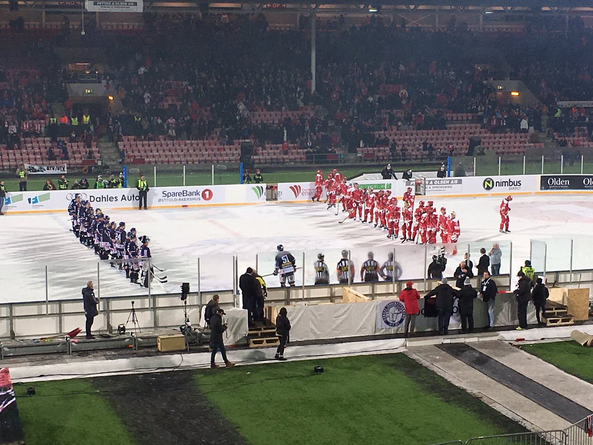 Tusen takk <a href="/StjernenElite/">Stjernen Hockey</a> og <a href="/WinterClassicNO/">Winter Classic</a> for en opplevelse for livet!
