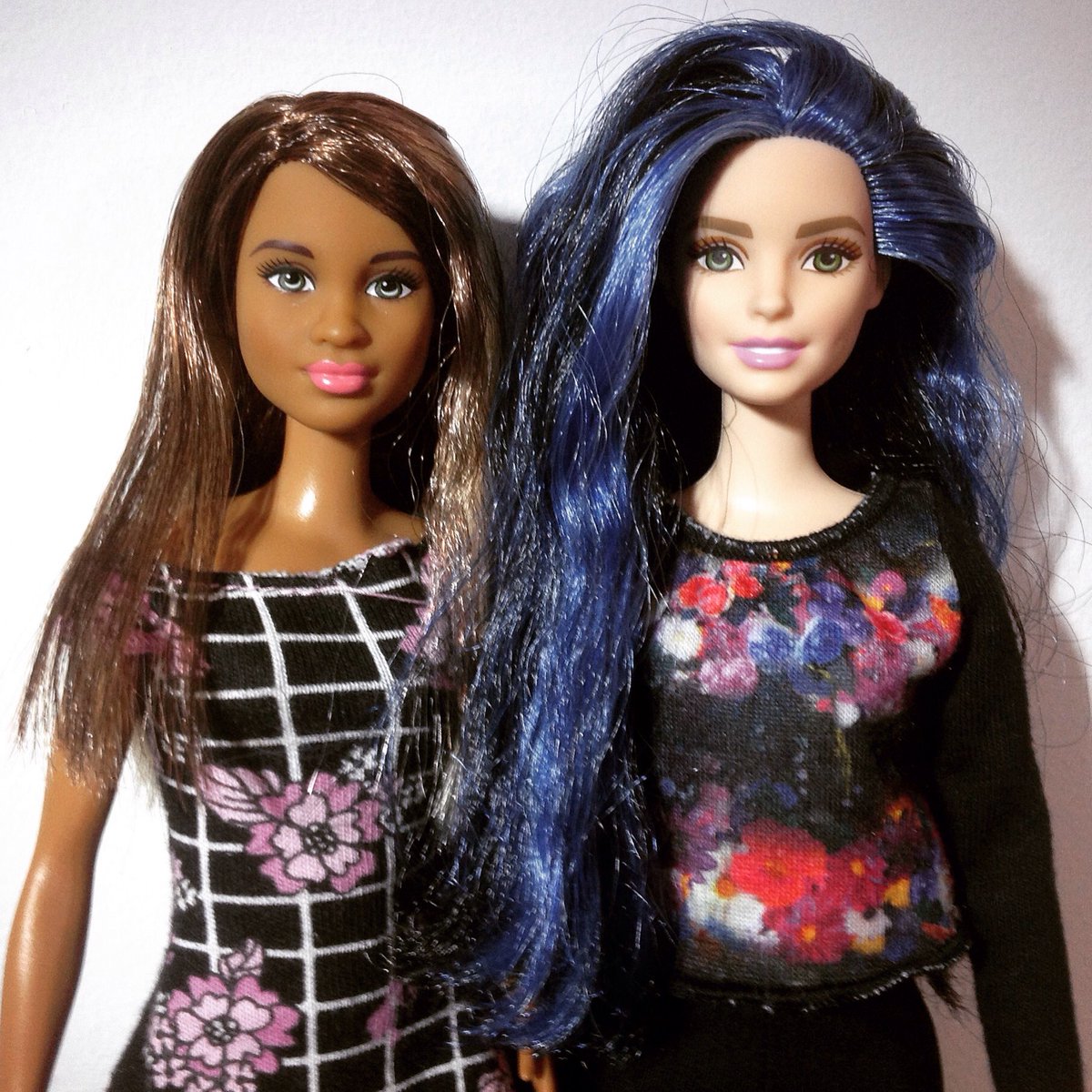 lovaticole's tweet photo. Bffs @blondenroll and @debby_williamz 💙 https://t.co/HErZXFppdz