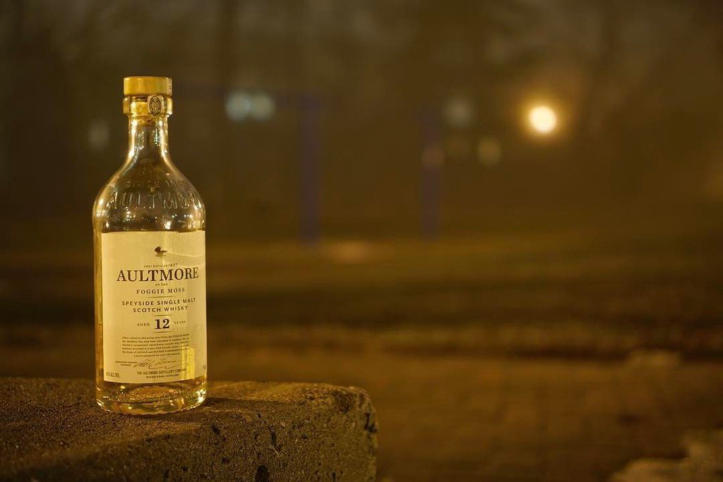 TorontoWhisky's tweet photo. #FoggieMoss for foggy Toronto. #aultmore12 https://t.co/rgtsKXWUsr https://t.co/GvUsH79LM3
