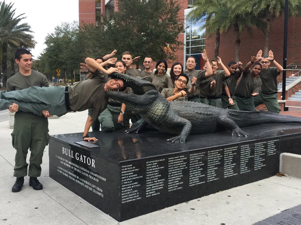 CityofWeston's tweet photo. Don't Bite! BSO Weston Post 44 Explorers &amp; DepMaccagli visit Univ of FL while attending Explorer delegates training hosted by Gainesville PD https://t.co/OJRvk4CQUu