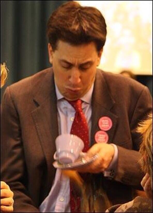 TheMiliverse's tweet photo. A quick comparison: 
Chaos with Ed Miliband Vs. Chaos with David Cameron. https://t.co/8gzwQVZwK6