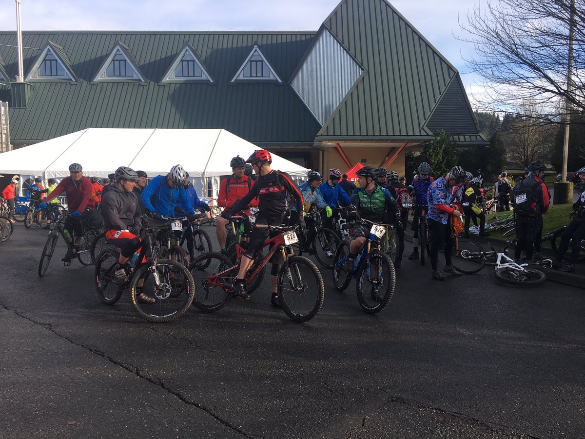 AdventureCkr's tweet photo. And we are starting! @StinkySpoke #woodinville #heartAttackHill here I come !!!! https://t.co/9RGrChorpH