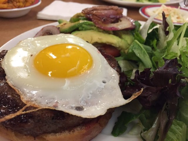 TheTenaflyDiner's tweet photo. You can’t buy love, but you can buy local. https://t.co/ysSG2t64T6