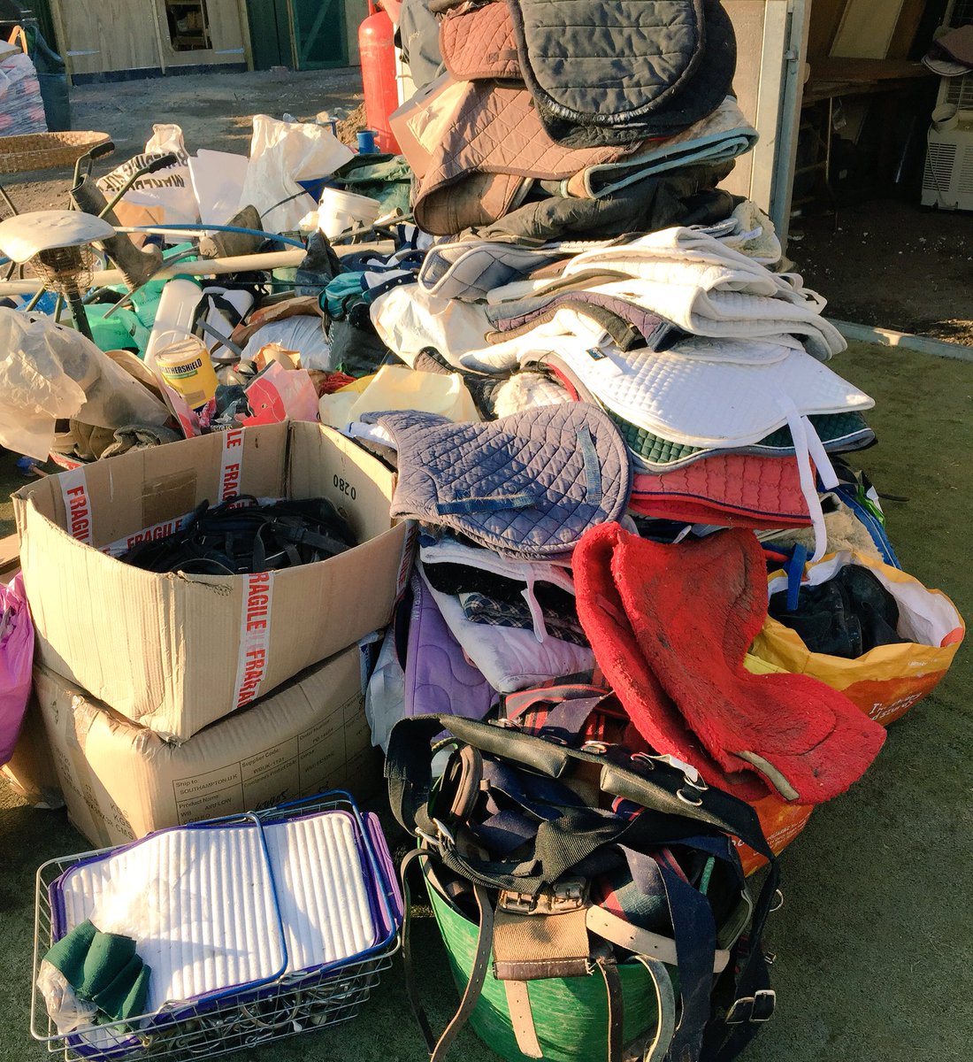 Gary_Witheford_'s tweet photo. Packing for my #HelpCubanHorses cause, 180kg of charity luggage & we'll make the most of it! #Cuba2017 https://t.co/ieYHKXaFN9 https://t.co/NCssEilZLF