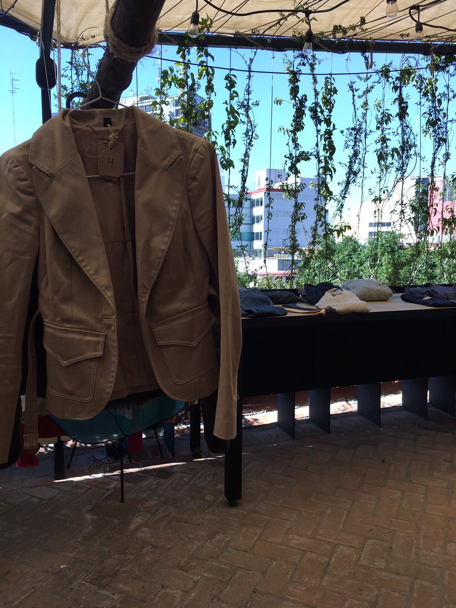 3errresmx's tweet photo. Estamos aquí en el Intercambio de Ropa Verde organizado por #VerdePermuta en la Ciudad de México. #Moda sustentable #3errres https://t.co/9VDLOE7YbA