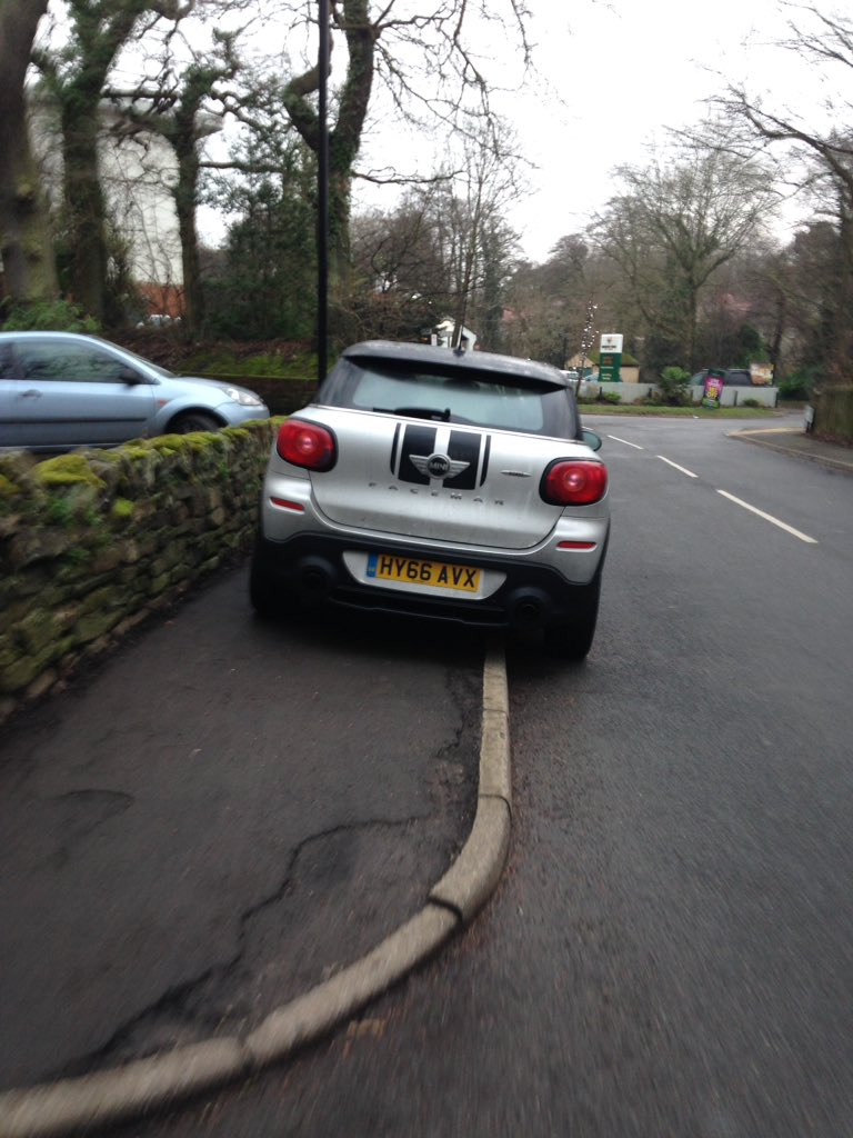 SheffParking's tweet photo. Let's kick off with a couple of cars completely blocking pavement on Queen Victoria Rd, S17 #badparking #sheffield https://t.co/ucQwQd9cUi