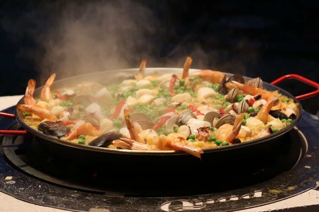 QuadCooking's tweet image. Are you hungry for some Paella? We&apos;ve got you! Make the best Paella with Quad Cooking!
#paella #cooking #food