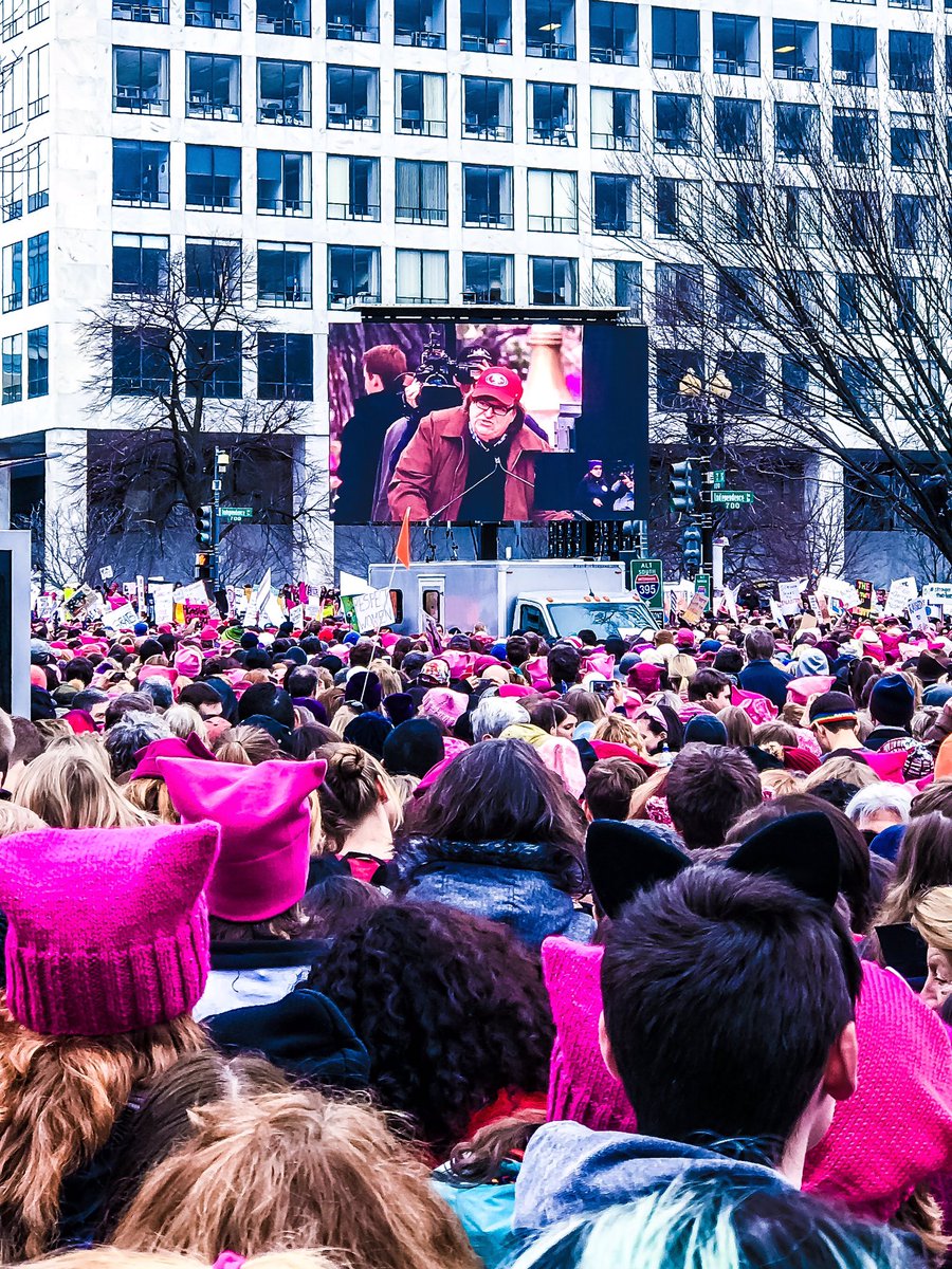 seefeellive's tweet photo. Moved to action by @MichaelMoore360  at the #WomensMarchOnWashington  #womensrights #washingtondc #ipsstudents @LoyolaIPS @BrianSchmisek https://t.co/mPZsXfnTg1