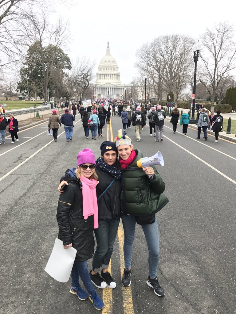 thesecond_shift's tweet image. Women&apos;s rights are human rights! #WomensMarch #makeworkworkforyou