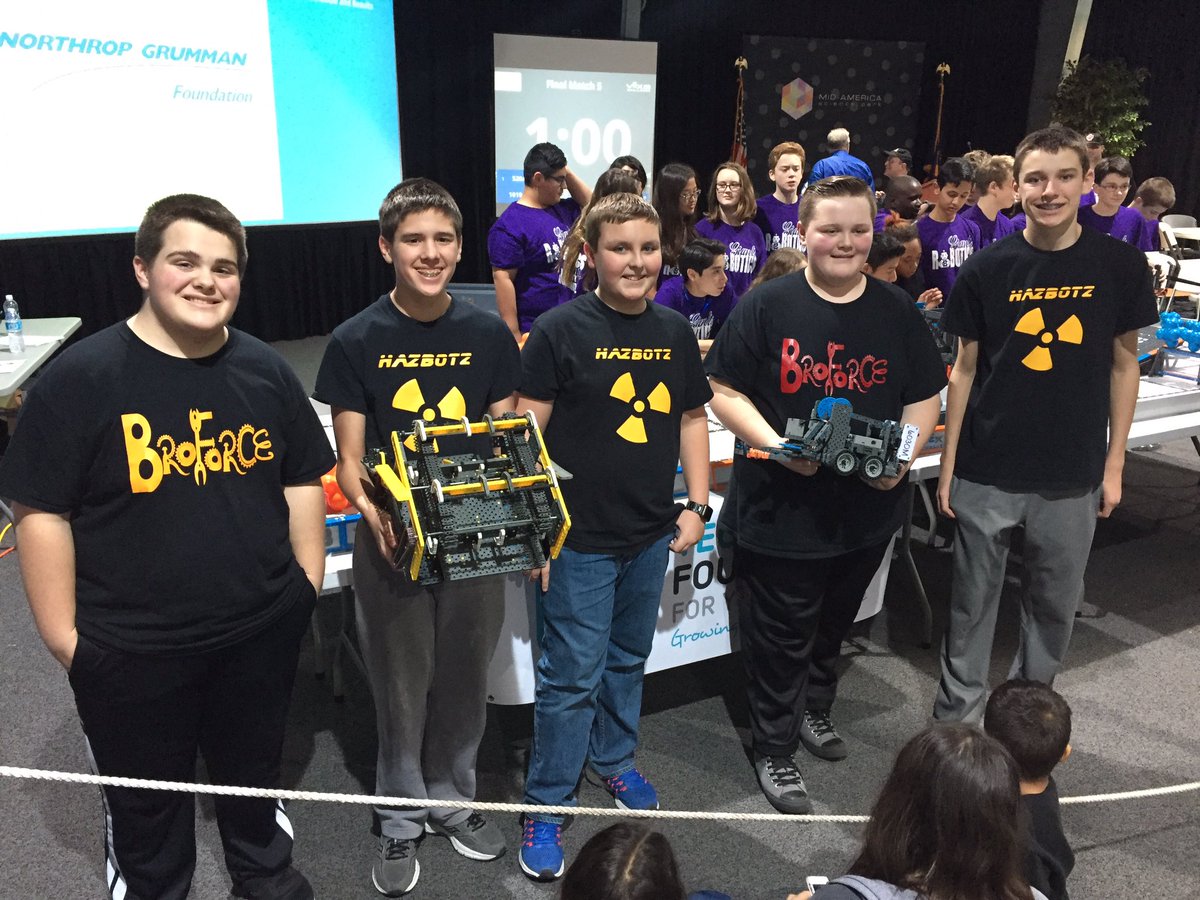 Hazbotz's tweet photo. Finished 2nd today in Scottsburg #VEXRobotics Competition with our fellow HHMS team, "Broforce"! Good times!!! https://t.co/tvjoNqbYWf
