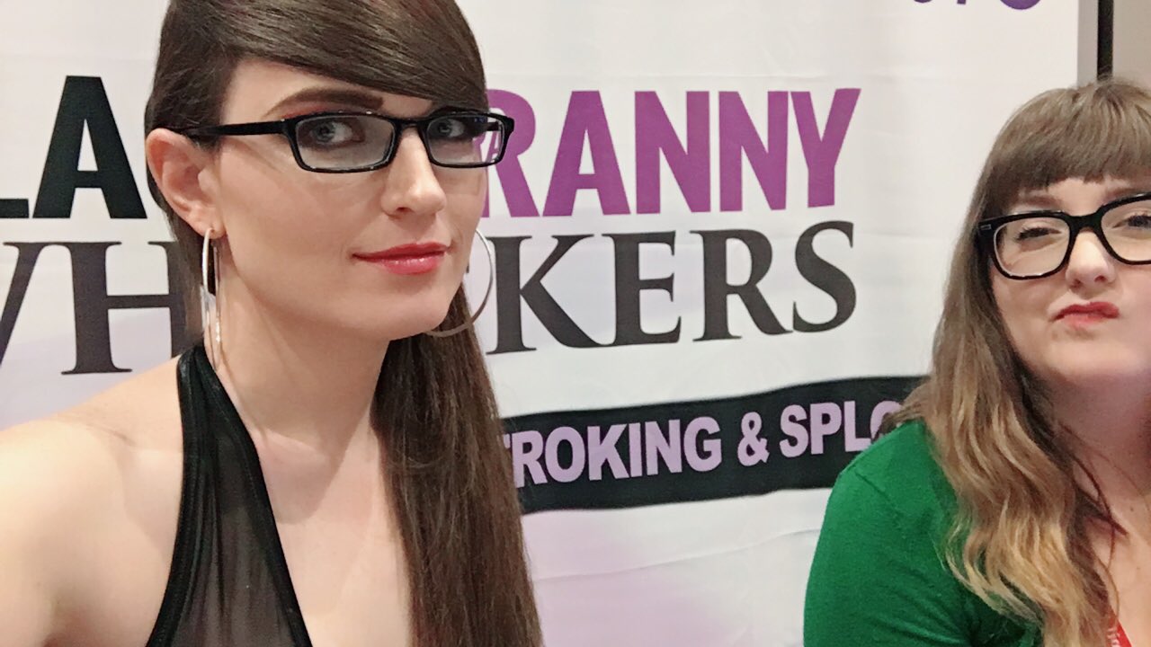 Natalie Mars on Twitter: "Hanging at the @ShemaleStrokers booth with