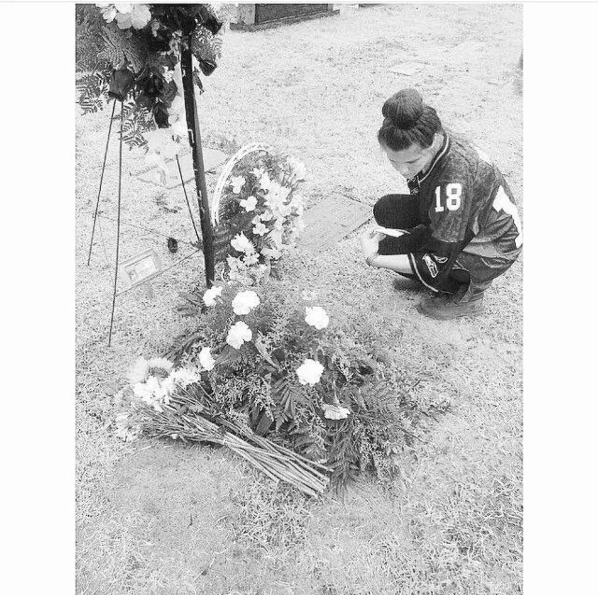 hannah_sowell's tweet photo. #ripmizzle π https://t.co/CF46JY6q3i
