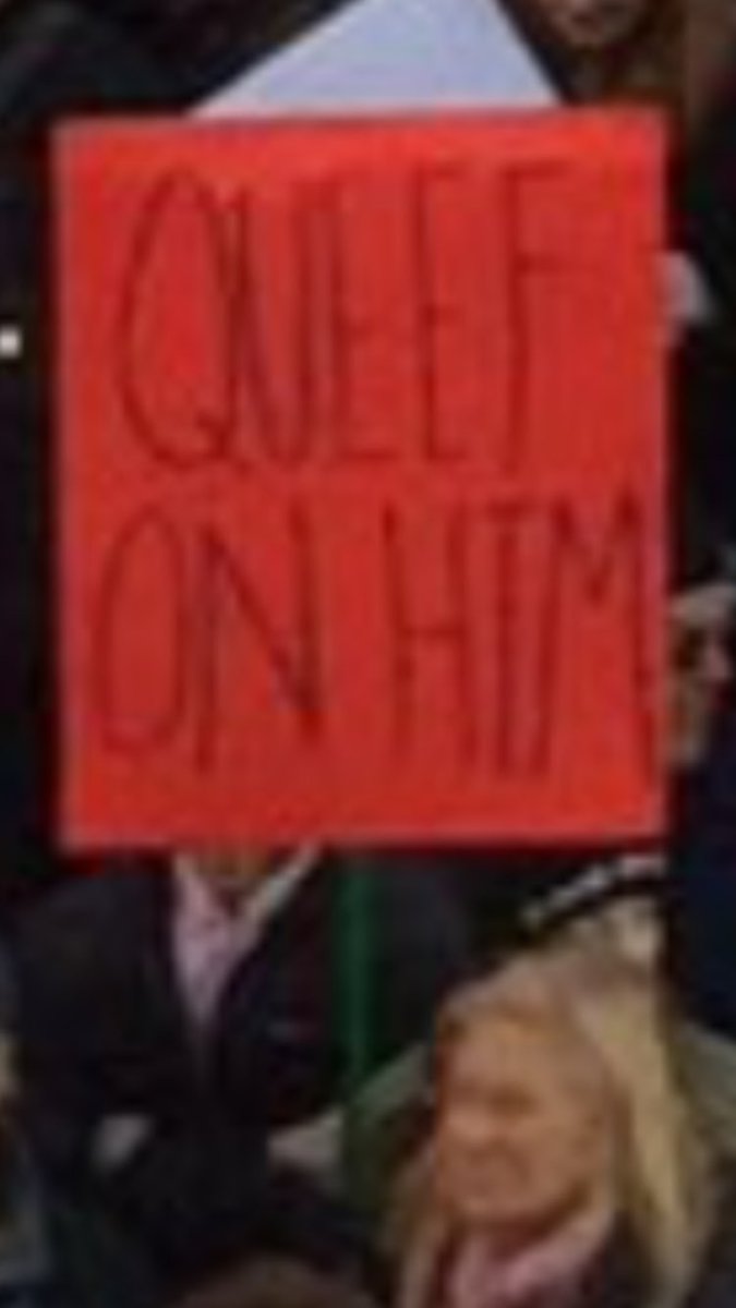 MrParashoot's tweet photo. Unreal scenes and signage at the #womensmarchnyc well spotted @NuFo #queeflife https://t.co/Lhxi5t6kTO