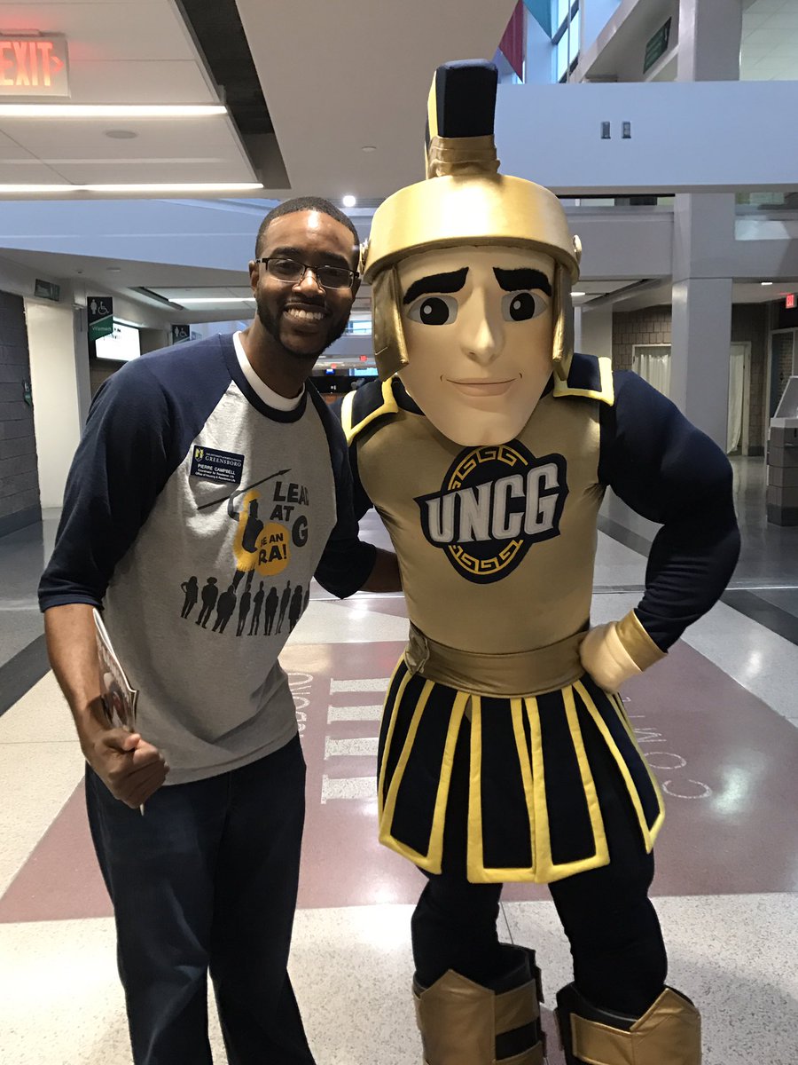 Pcamp16's tweet photo. It's gameday! #LeadAtG #BeAnRA @UNCGHRL #LetsGoG #BeatTheBulldogs https://t.co/kH24O51sCW