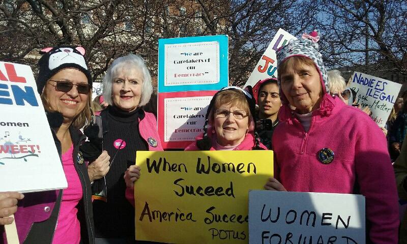 JanMiddle23's tweet image. Peace March!  Pink Power.