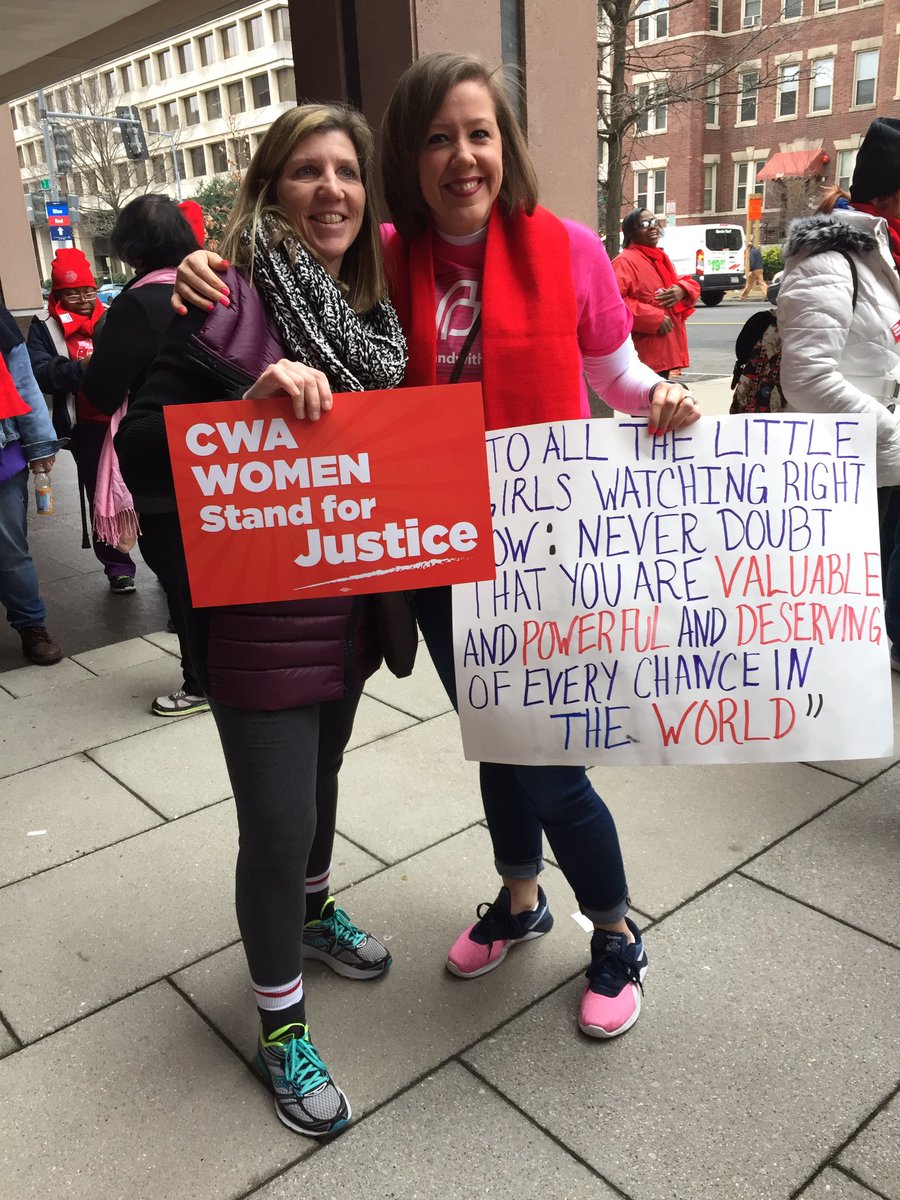 emilyhunter436's tweet photo. Standing with our CWA union brothers and sisters #Proud unionmembers#WomensMarchOnWashington https://t.co/EyfP9SO58d