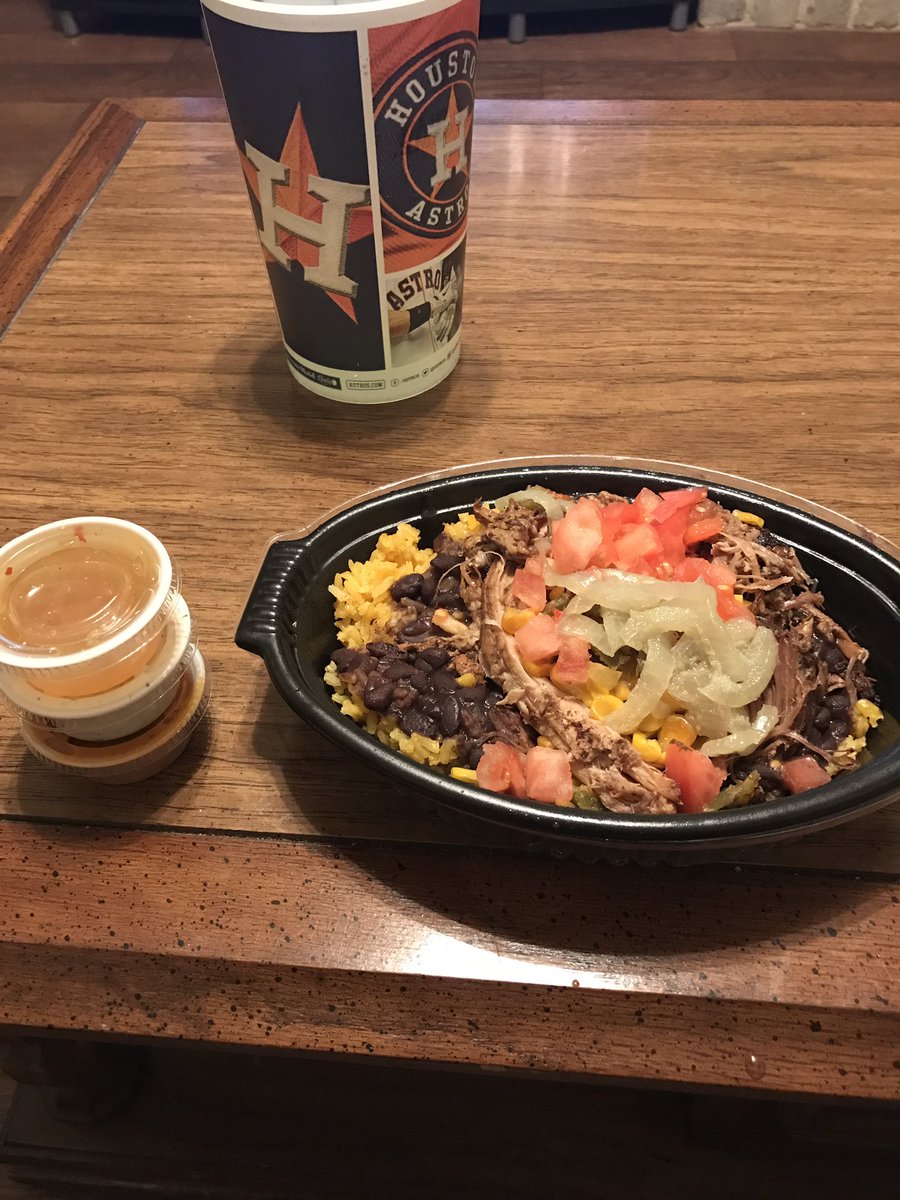 JonBostick's tweet photo. So blessed to live right next to @pollotropical. #BeBowld https://t.co/s0vHMM6jxB