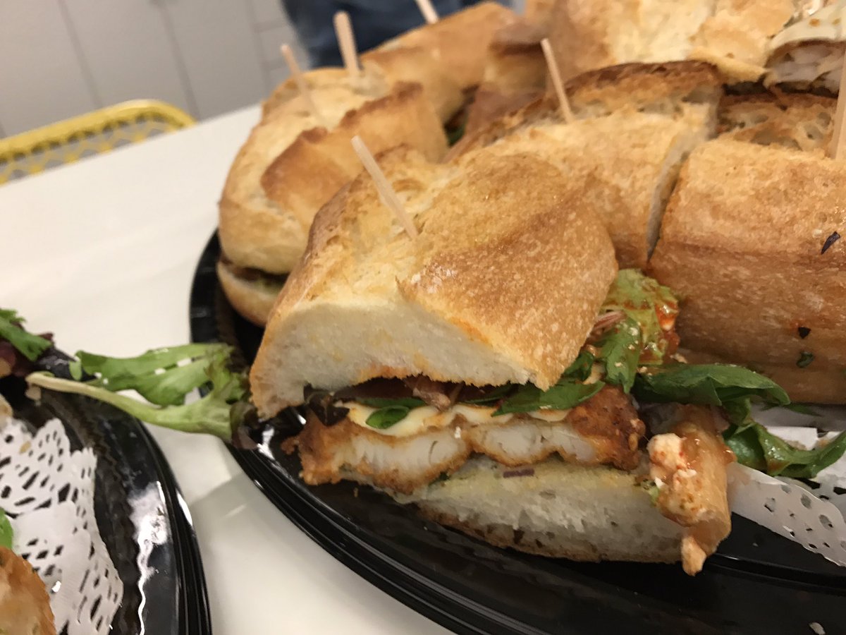 ffpaladin's tweet photo. #GGJ2017 #googleGGJ @PlaycraftingSFO @globalgamejam, lunch time working/food https://t.co/ZaPqJoiclc