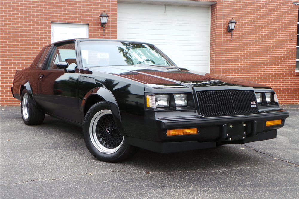 DiscovTurboTV's tweet image. This '87 Buick GNX is about to hit the block at #barrettjackson! See if you can guess the hammer price on AuctionInsider.com