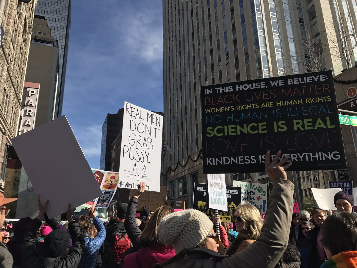 beccareitz's tweet photo. Today was so good it hurts. 🙌🏻 #WomensMarch https://t.co/Qdv8NAsgPL