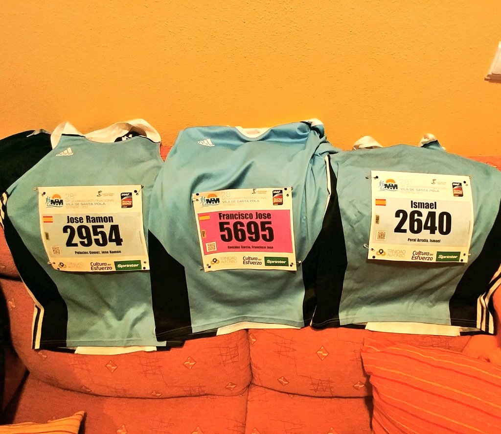 Todo listo para nuestras #Gacelas mañana en #MediaMaratonSantaPola #gogogo