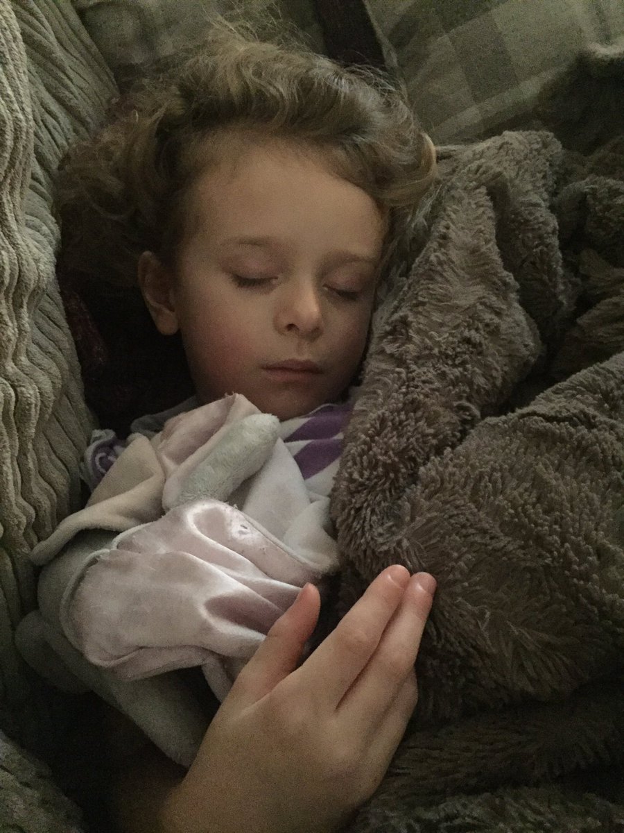 10pnico10's tweet photo. All tired out from playing table tennis with Uncle Greg &amp; Uncle Hubbs https://t.co/8scxMZSF43