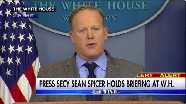 tomzellerjr's tweet image. .@seanspicer literally just claimed that those white lawn protectors prevented accurate estimates of crowd size at #inauguration #ITRL?