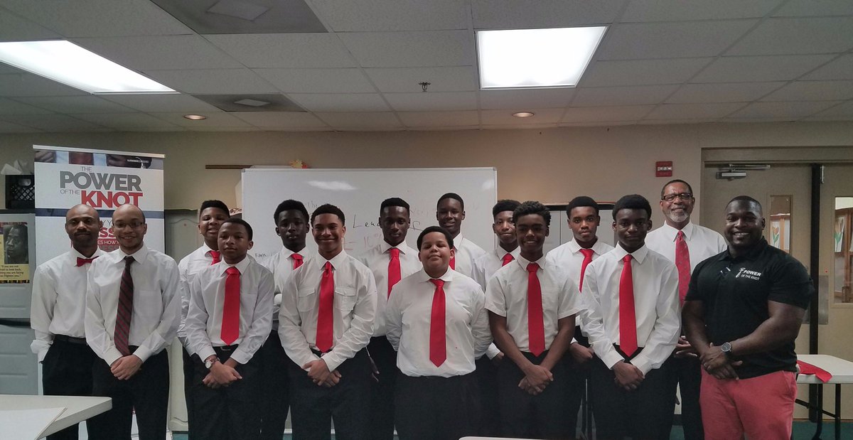 Power2045's tweet photo. @MrDavidJohns @AllProDadLeader Leaders In The Building. https://t.co/SOXkDatcuD