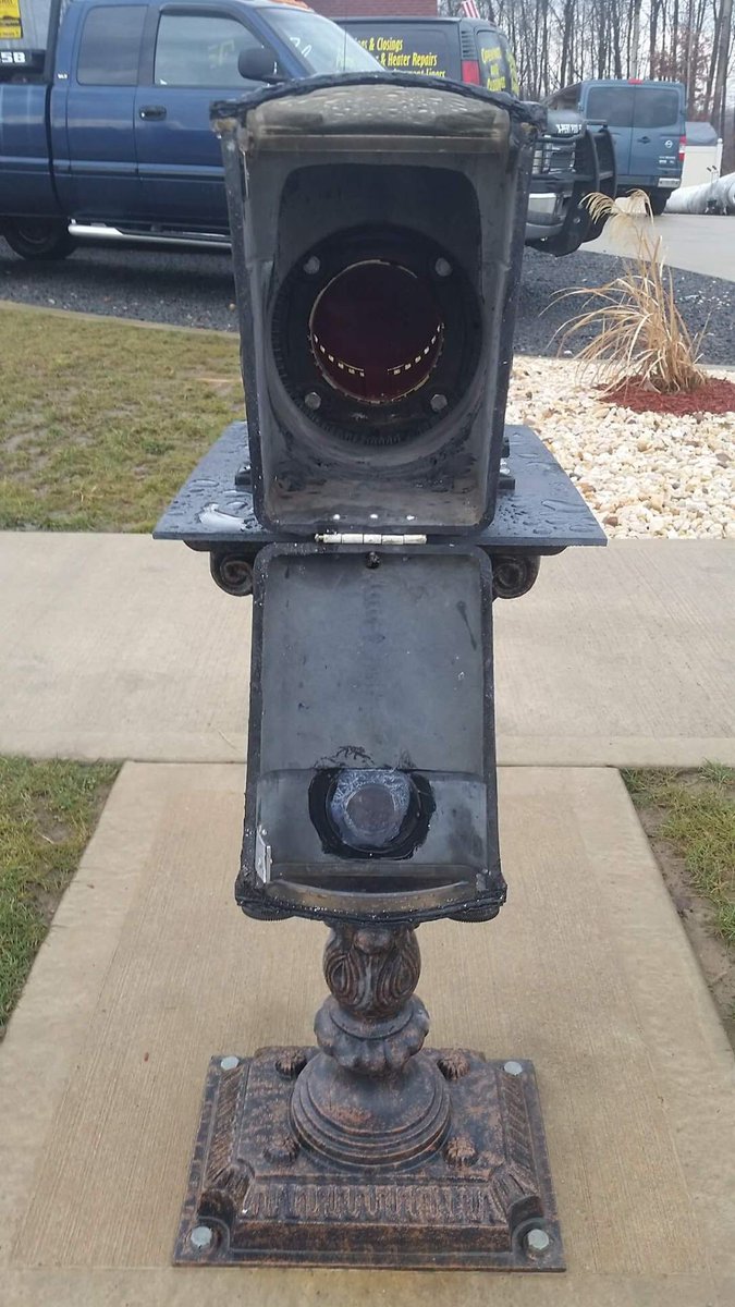 You've got mail. The many uses of a #Hayward SuperPump. 😀@HaywardCanada <a href="/HaywardPool/">Hayward Pool</a> #youvegotmail