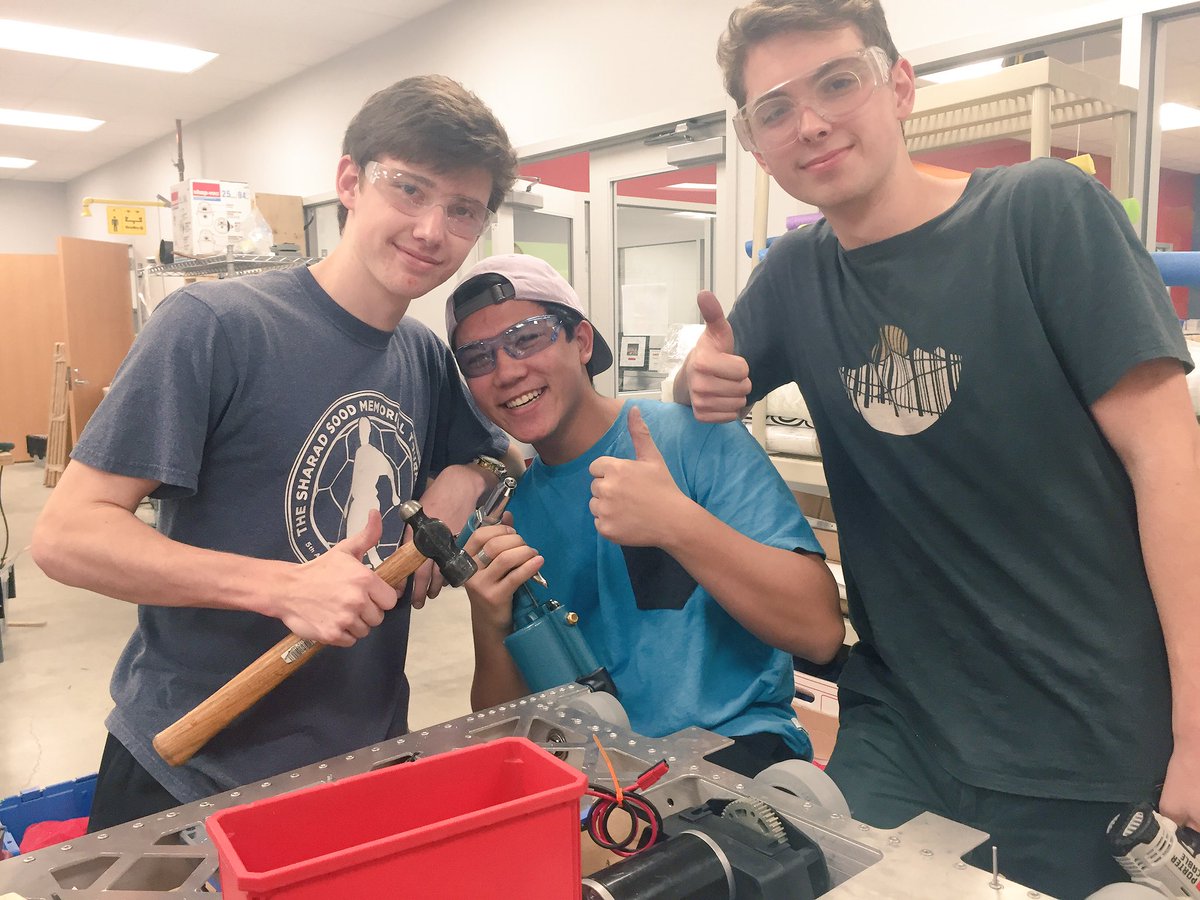 FRC2468's tweet photo. Excited for our @FIRSTweets Tech Challenge teams -- all seven teams made it to eliminations, three teams are alliance captains! #omgrobots https://t.co/ZjSE8WdnLZ