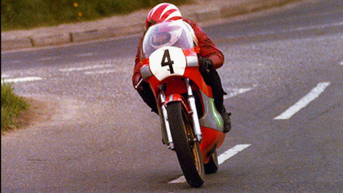 MrPaulhull71's tweet photo. #RAYMCCULLOUGH #ROADRACING #LEGEND #GREAT #PUREROADRACING #REALROADRACING One of my all time favs😍😍😍😍😍😍😍😍😍😍😍 https://t.co/6OvkHNwckJ