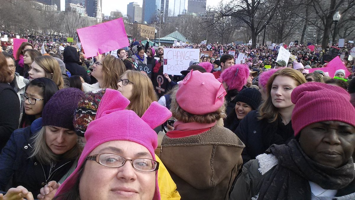RachelY3e7a's tweet photo. @SamHeughan @MyPeakChallenge @caitrionambalfe @TobiasMenzies @LacroixDuncan @sarahjaswim @Sheugs @barbaramills1 Crowded #BosWomensMarch https://t.co/jArXgNbax8