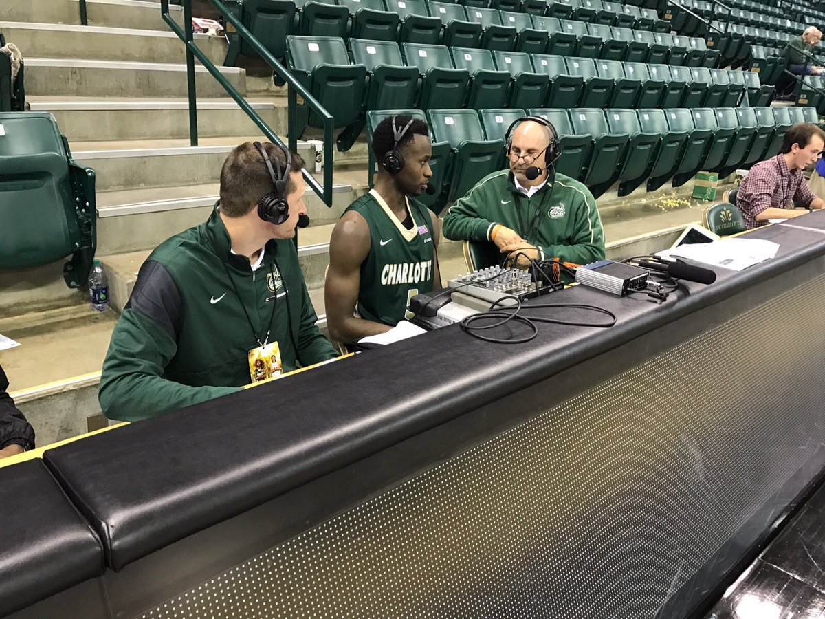 KingAjukwa's tweet photo. Ain't gotta say much, just let the skrilla talk. Proud of everyone of my teammates. We battled tonight with much help from our fans! https://t.co/HMmh3NYLuA