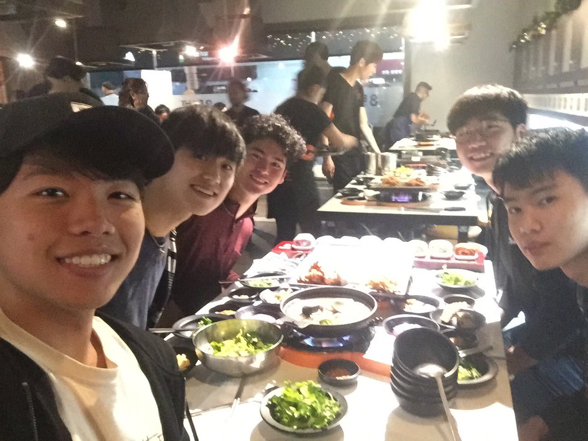 ronyqiu's tweet photo. KBBQ night https://t.co/tUUFA1Zt4g