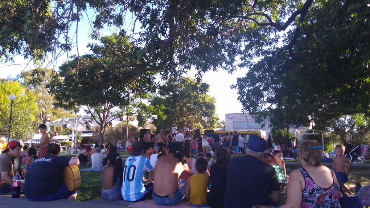 quilmesculturas's tweet photo. Programa de difusión de bandas emergentes, Rock en la Ribera. @arieldomene @YoSoyMartiniano @QuilmesMuni https://t.co/GGXeyY5yLC