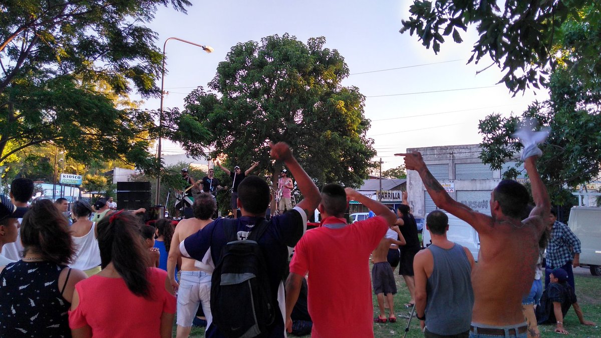 quilmesculturas's tweet photo. Programa de difusión de bandas emergentes, Rock en la Ribera. @arieldomene @YoSoyMartiniano @QuilmesMuni https://t.co/GGXeyY5yLC