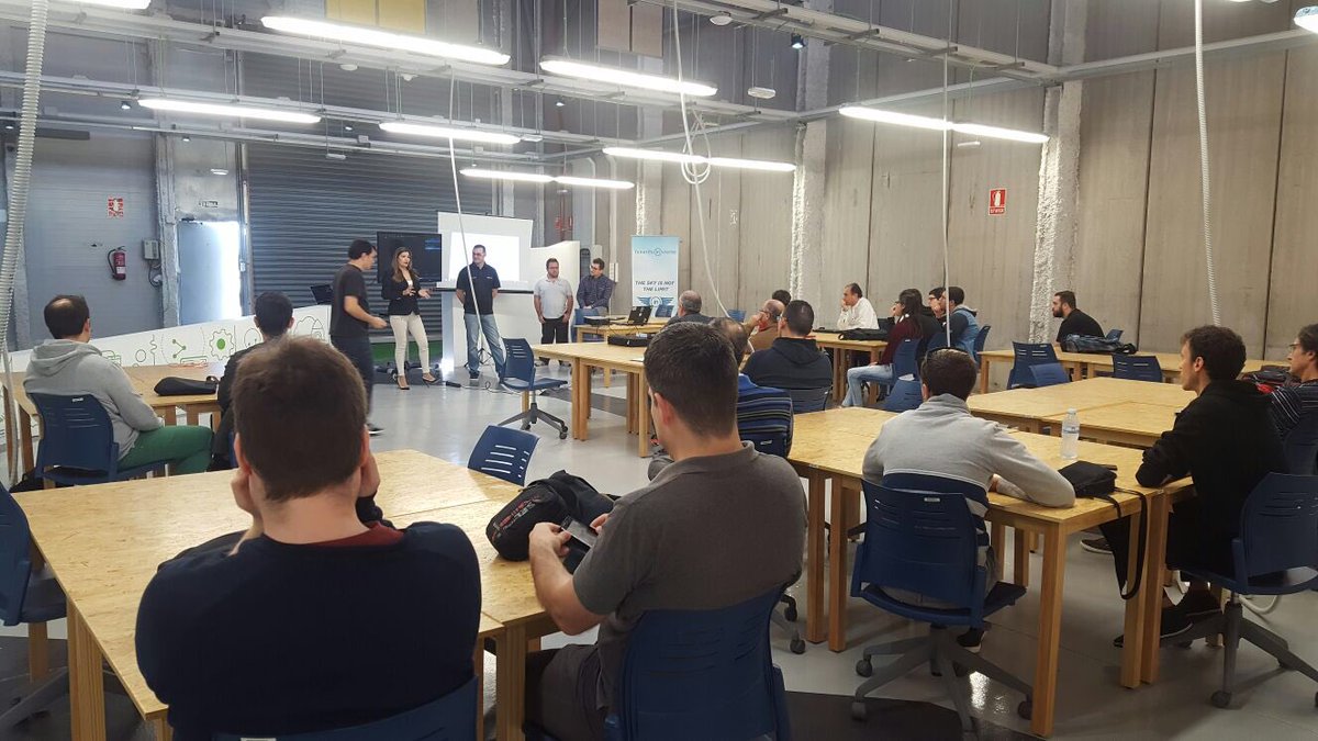 soydachi's tweet photo. Ya toca descansar. Muchas gracias al equipo de @TenerifeDev y sobre todo a los asistentes por el buen rato. #mobiledevday https://t.co/STLaCKOdD9