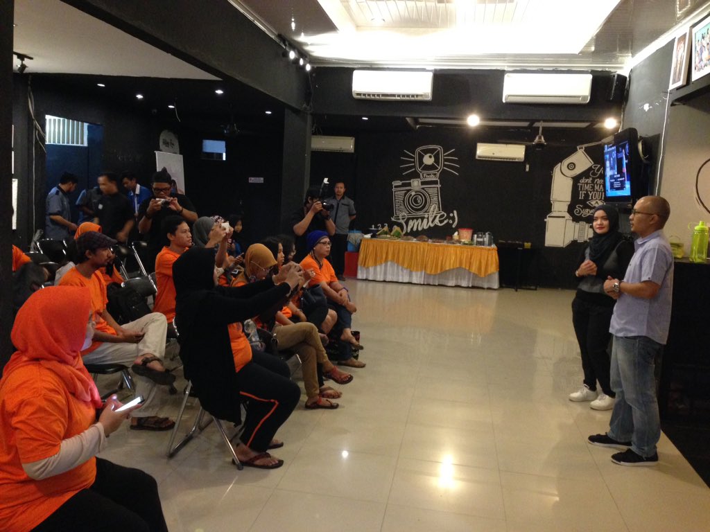 #bloggercihuy Ngobrol bareng owner <a href="/suryamaxima/">SURYA MAXIMA</a> #lampungcihuy #untuklampunglebihkece