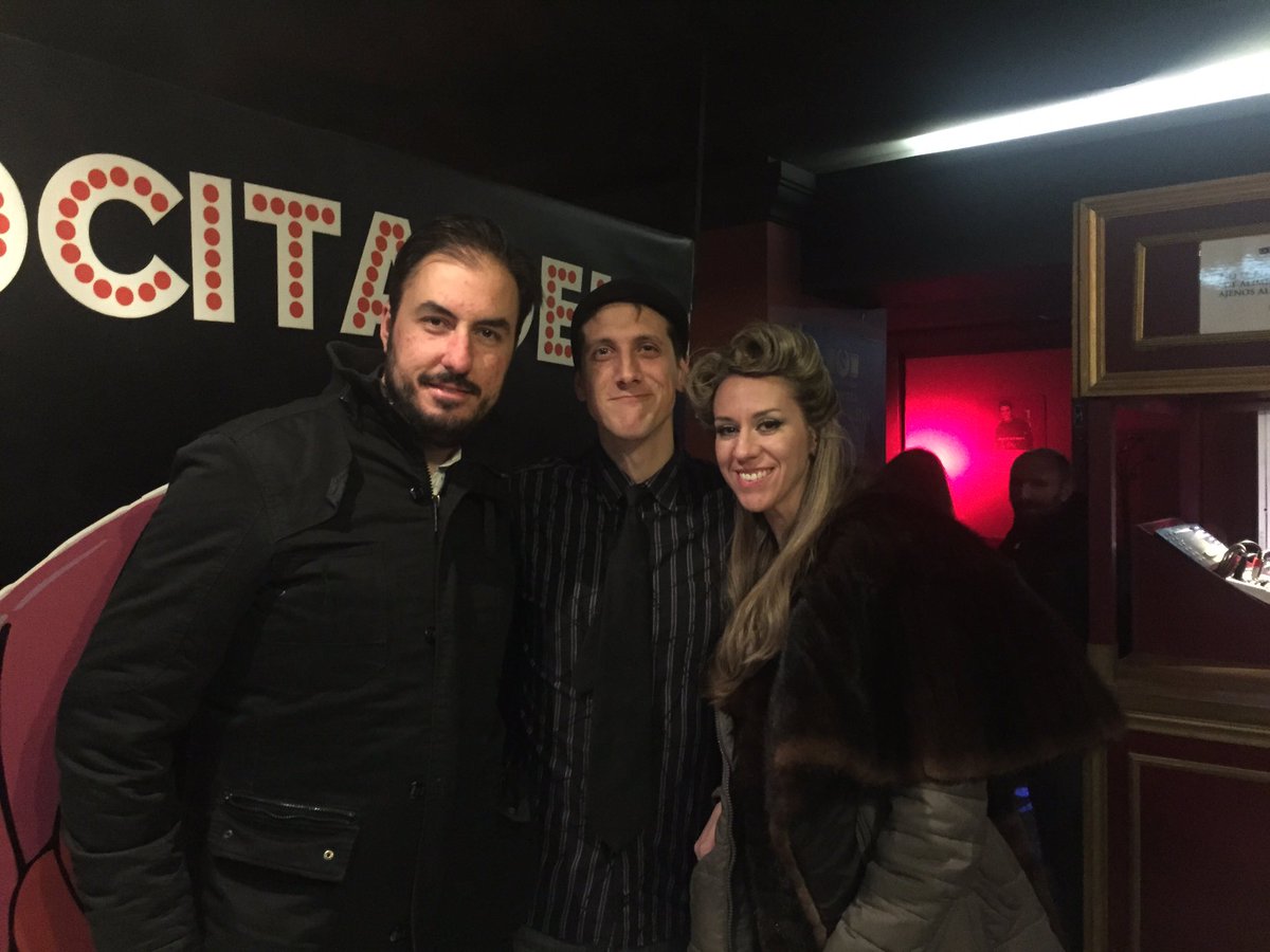 Nos hemos partido la caja con <a href="/fernandocomico/">Fernando García-Torres</a> en la <a href="/chocitadelloro/">La Chocita del Loro</a> #GranVia70 @playa_senator #Madrid Gran cómico!!